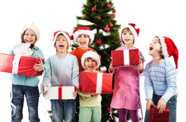 Organiser la distribution des cadeaux lors de votre arbre de Noël